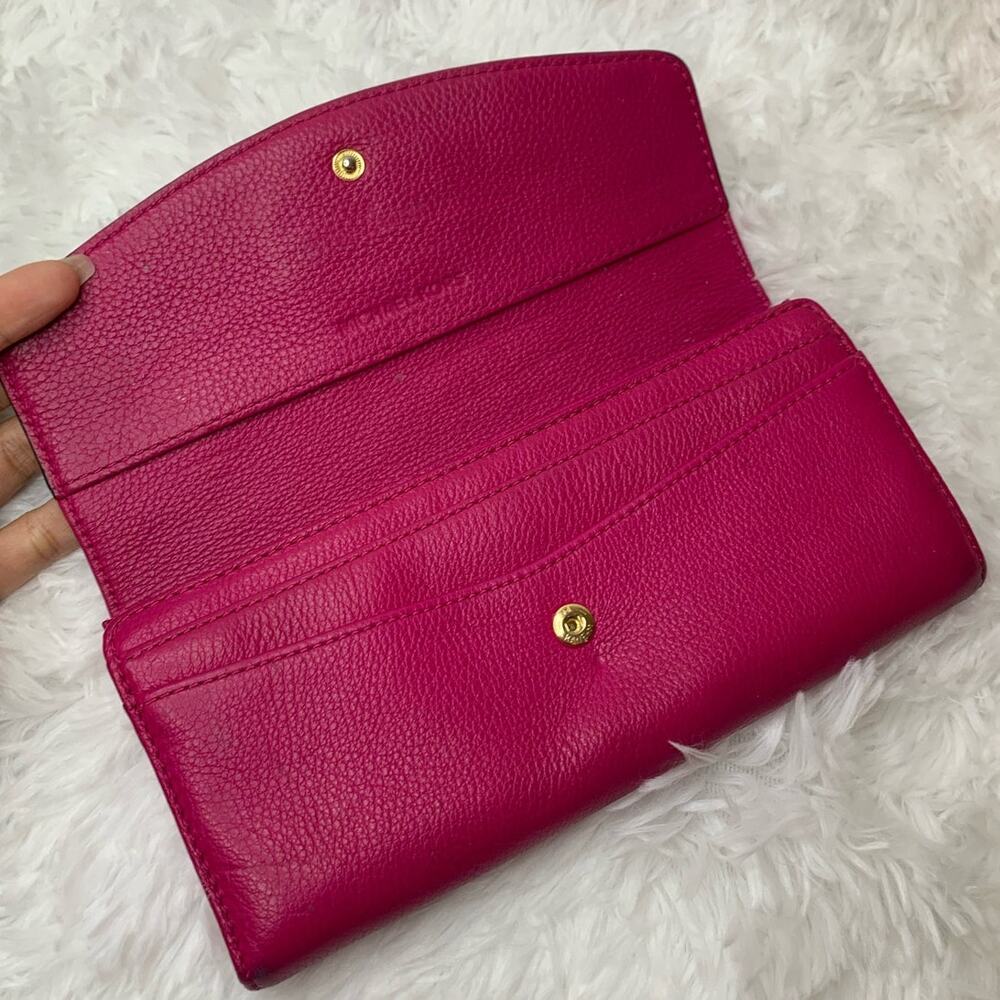 Michael Kors Pink Wallet - Picture 3 of 8